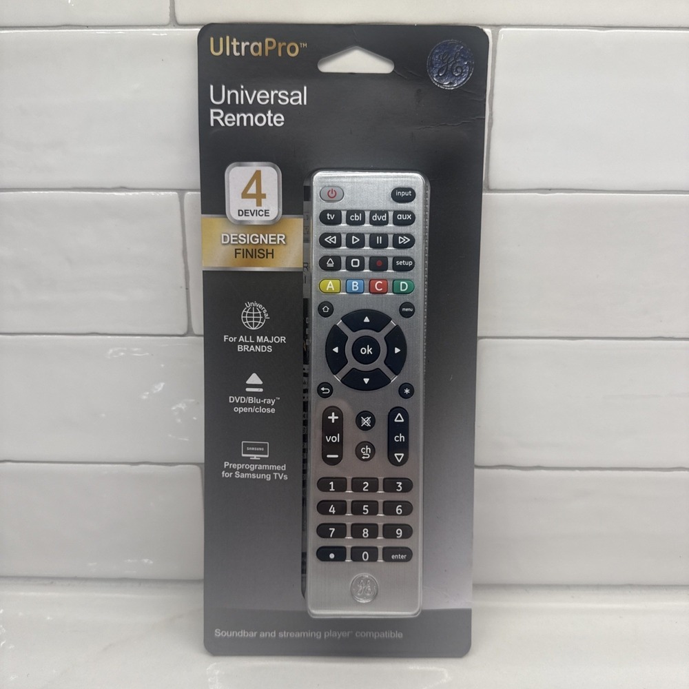 General Electric 33709 4 Device Universal Remote Control - New Silver
